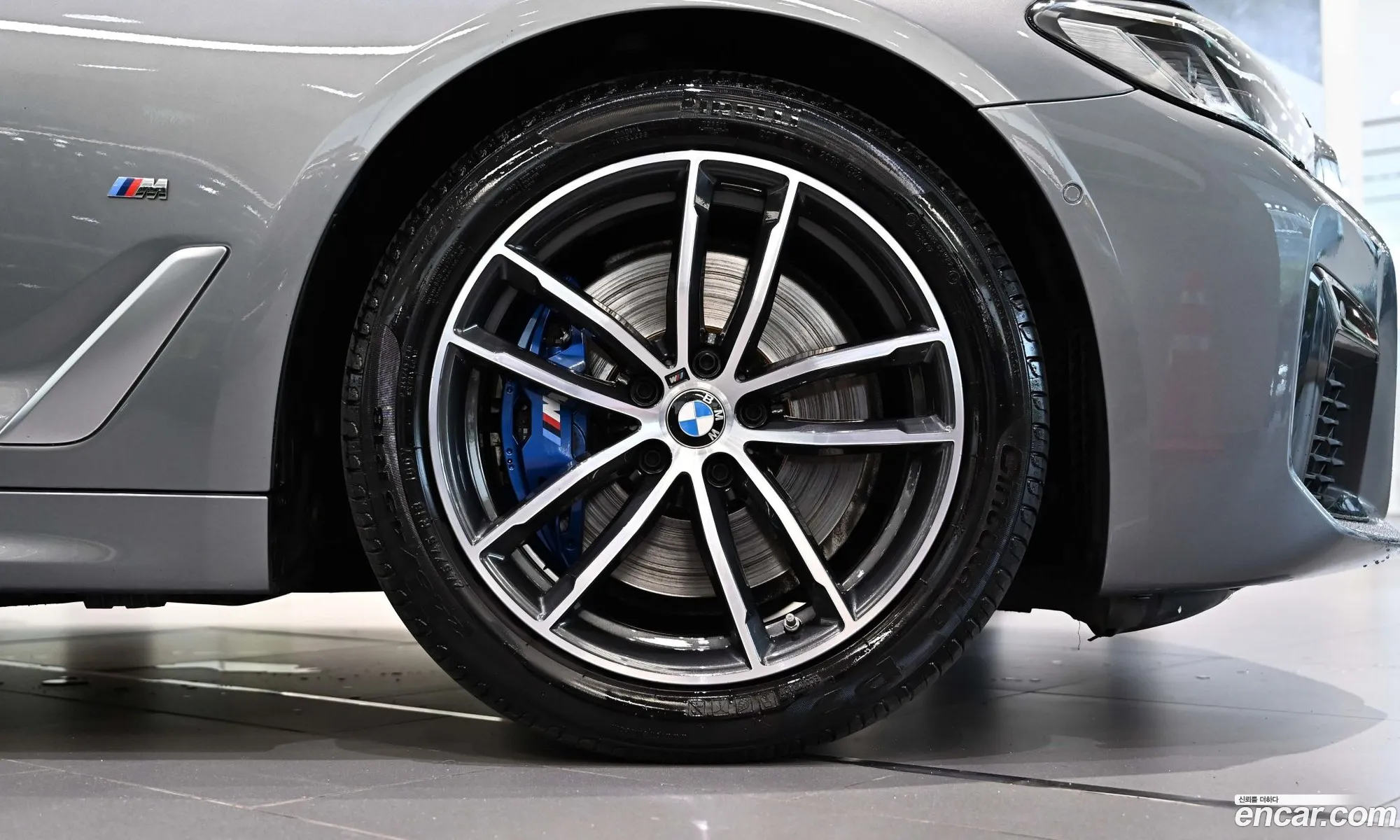 BMW 5 Series 2023 — 14