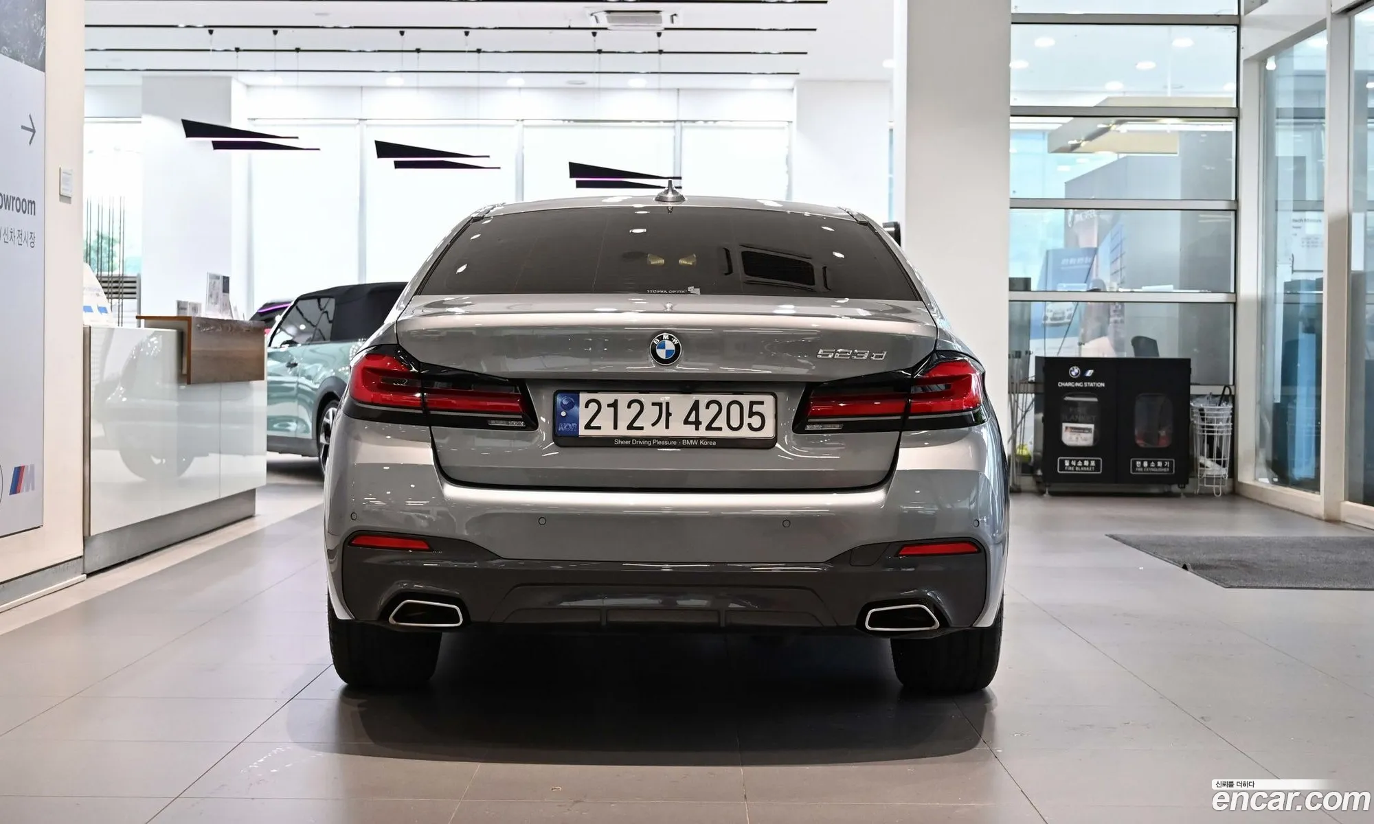 BMW 5 Series 2023 — 4