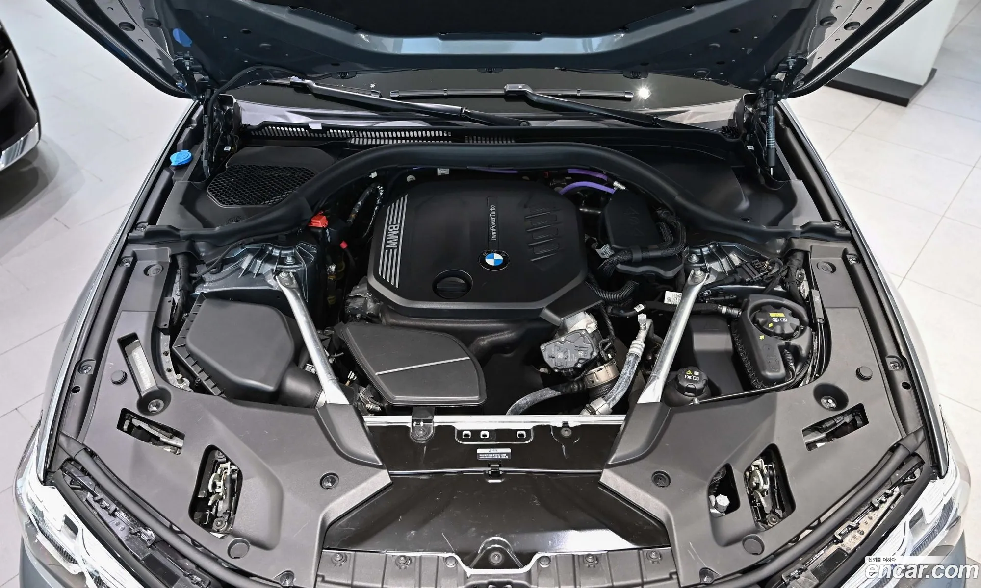 BMW 5 Series 2023 — 2