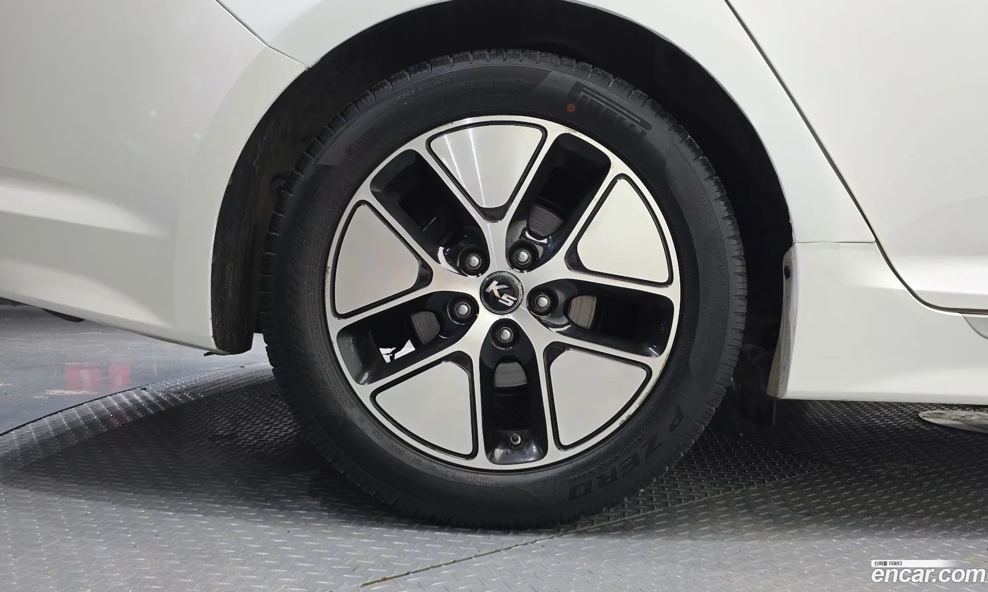 Kia K5 Hybrid 2012 — 14