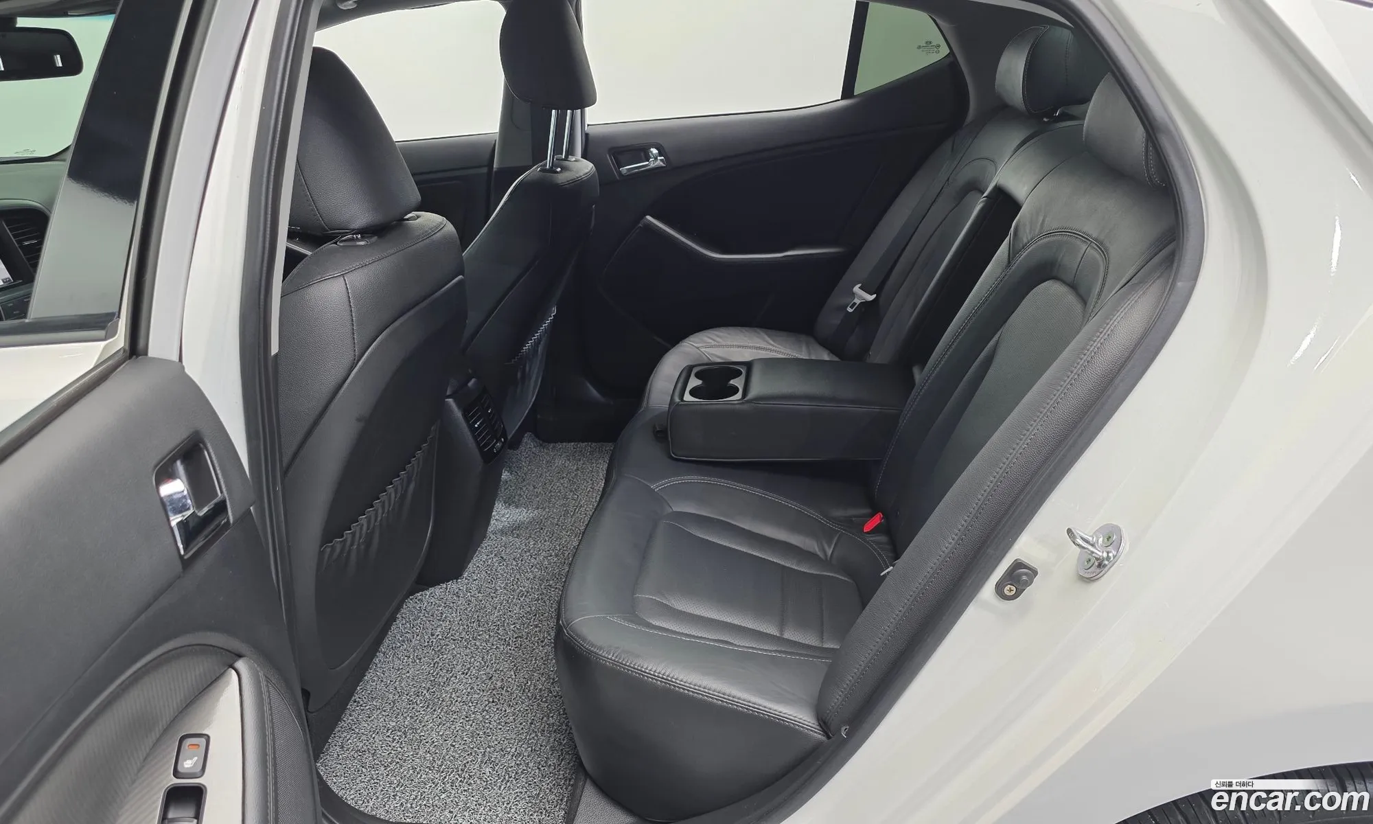 Kia K5 Hybrid 2012 — 22