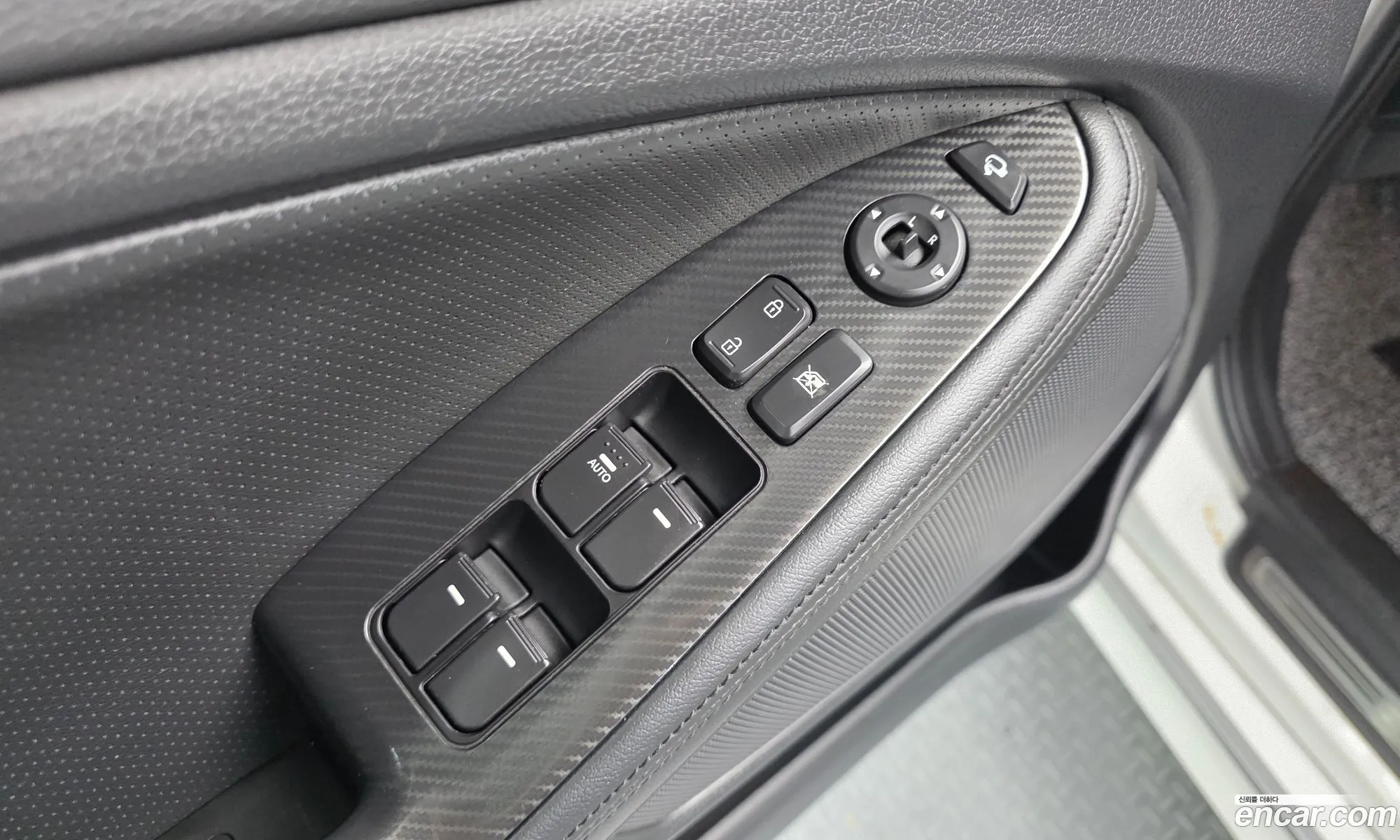 Kia K5 Hybrid 2012 — 10