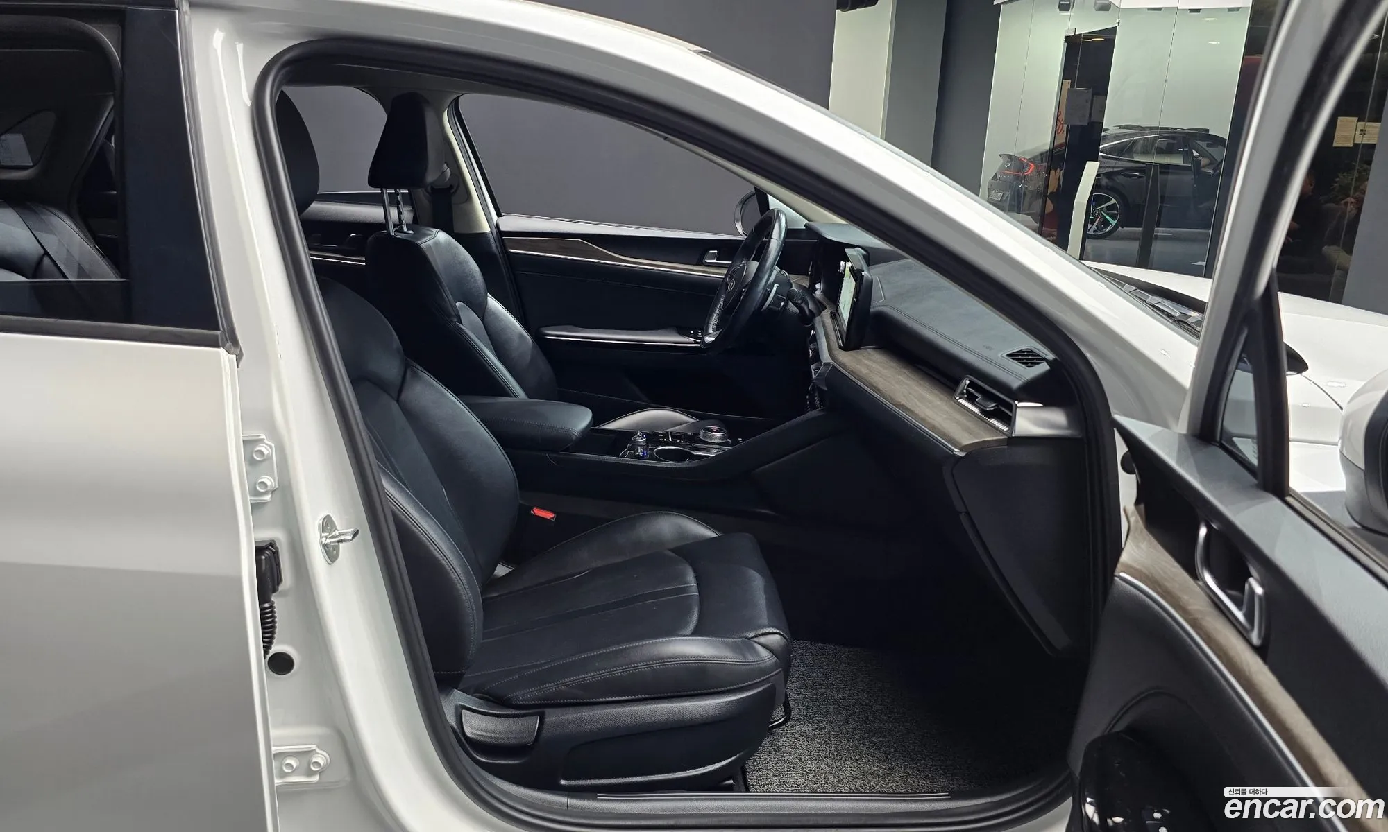Kia K5 2021 — 4
