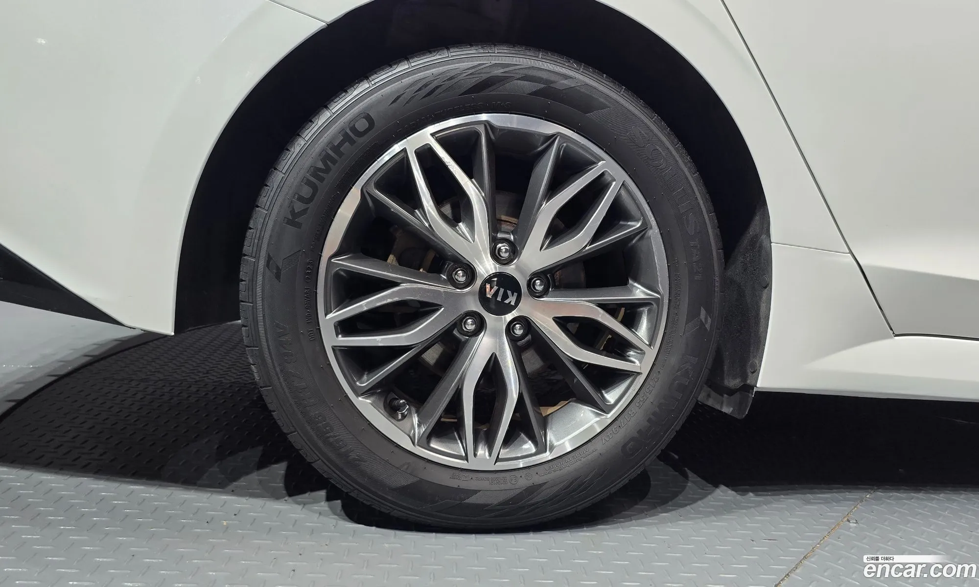 Kia K5 2021 — 5