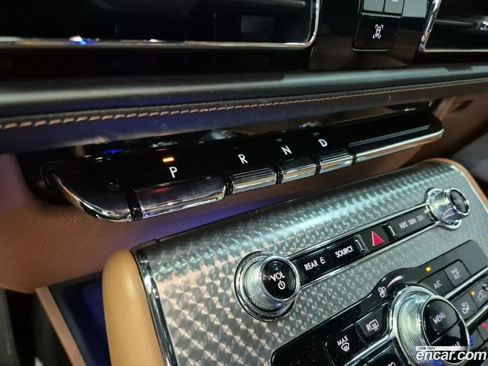 Lincoln Aviator 2021 — 11