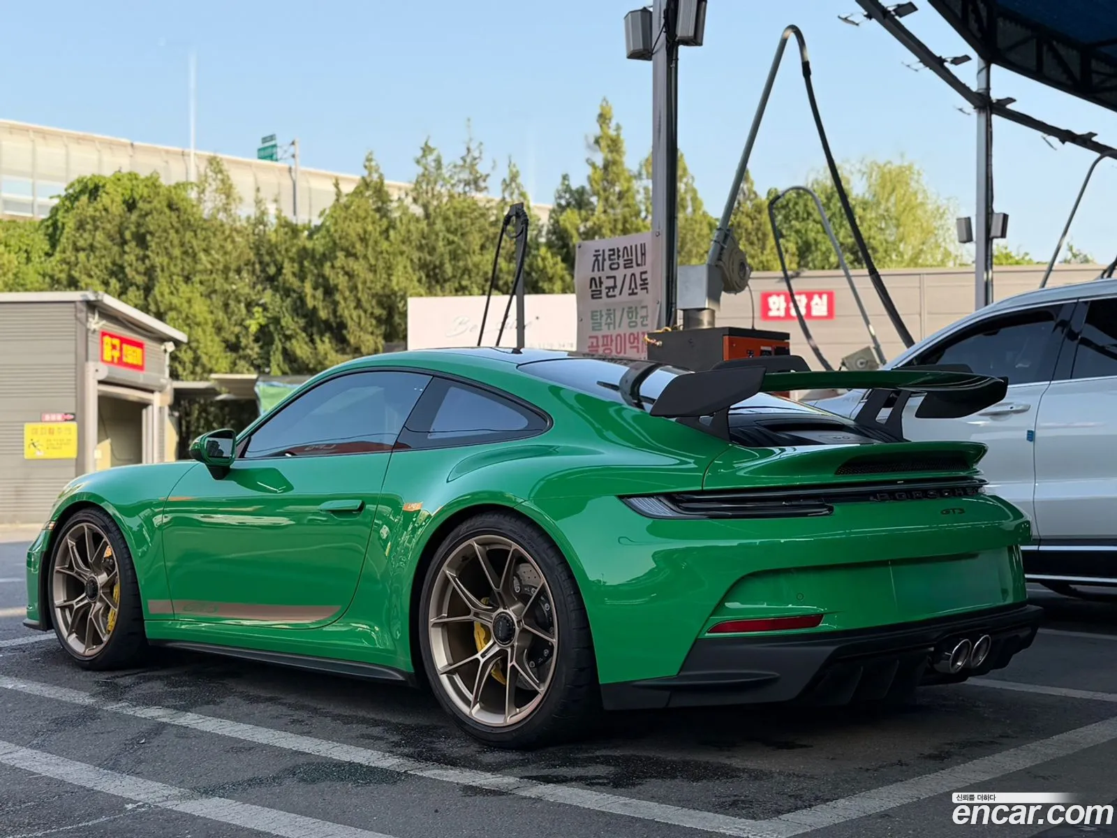 Porsche 911 2023 — 2