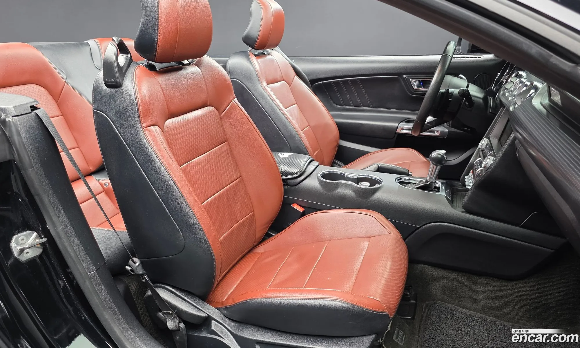 Ford Mustang 2016 1FATP8UH4G5240226 — 11
