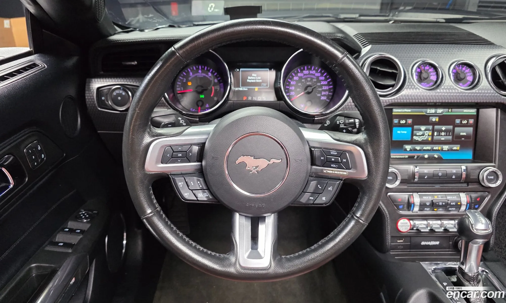 Ford Mustang 2016 1FATP8UH4G5240226 — 6