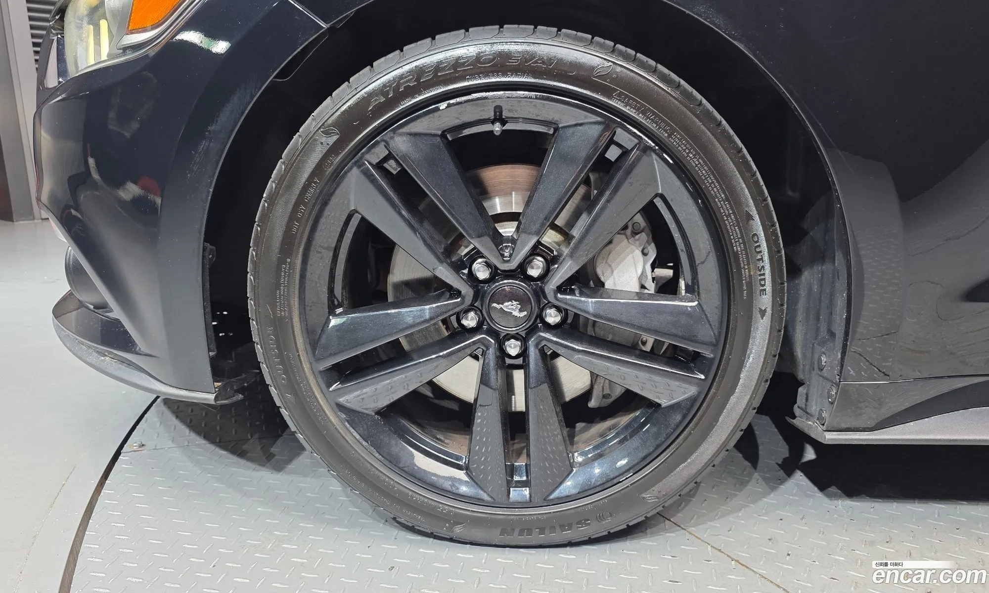 Ford Mustang 2016 1FATP8UH4G5240226 — 4