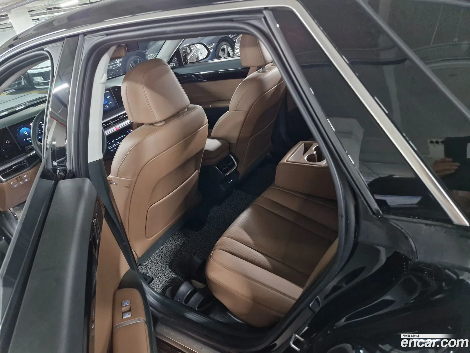 Hyundai Grandeur Hybrid 2024 — 8