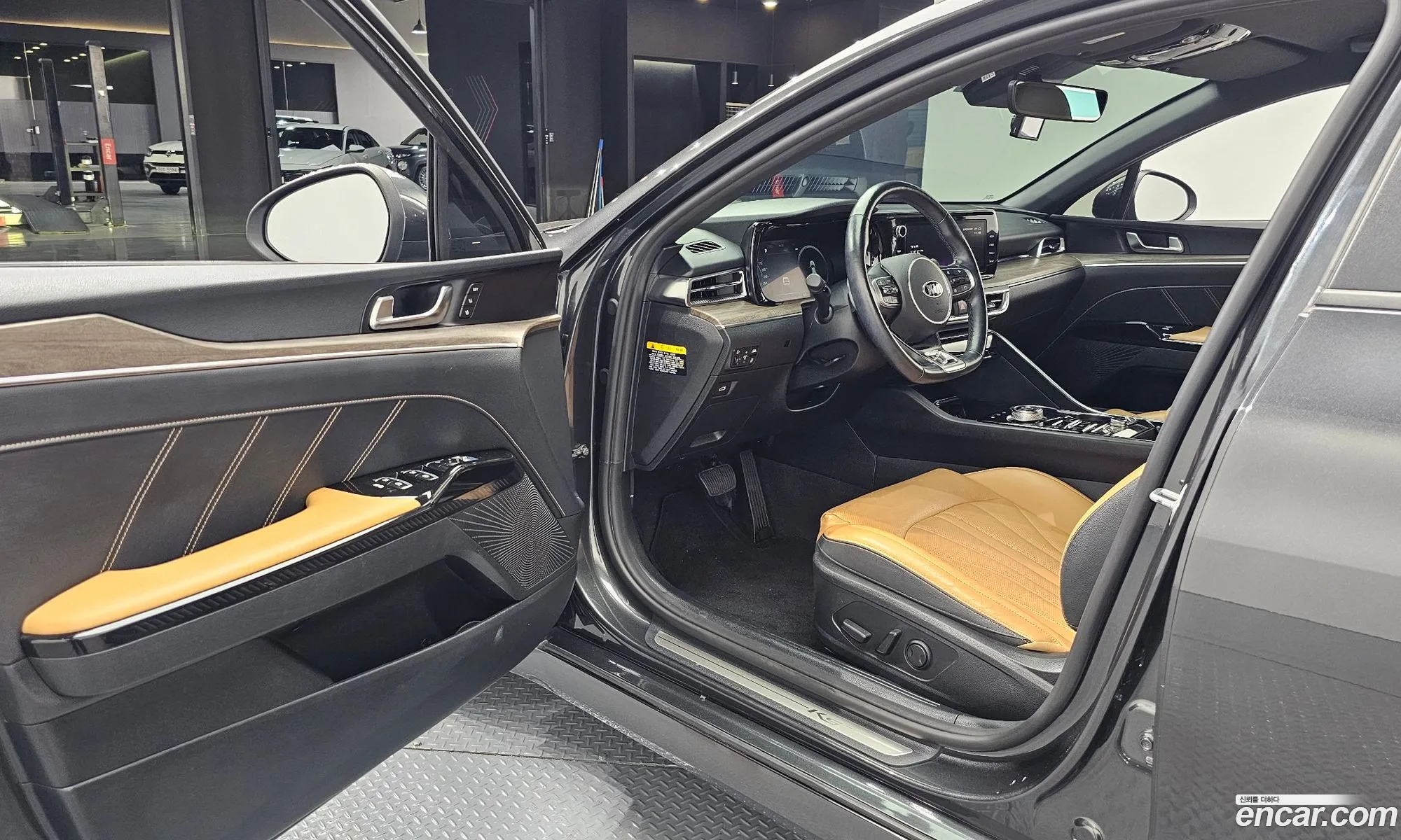 Kia K5 2020 — 16