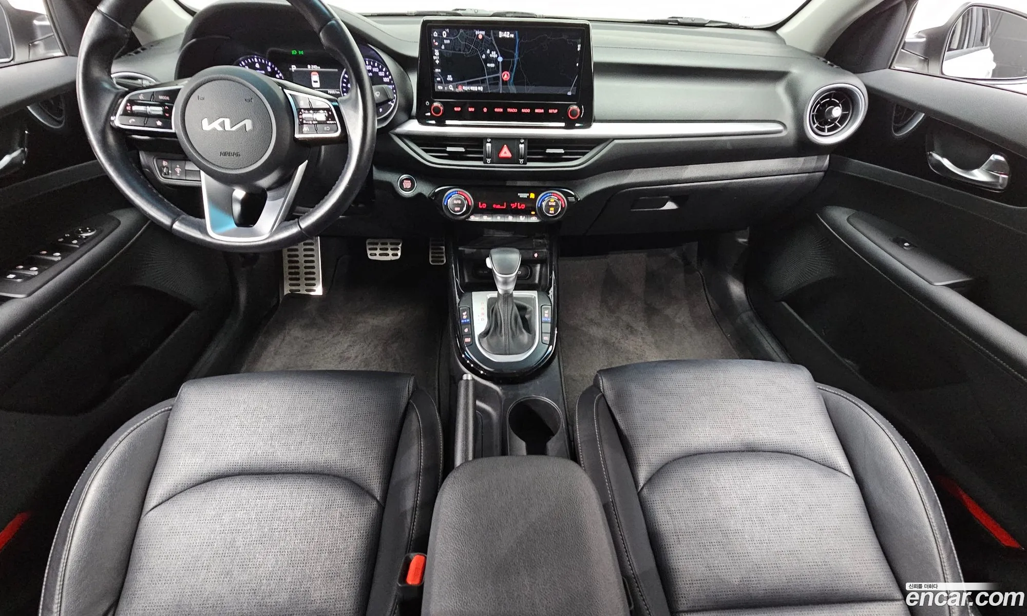 Kia K3 2023 — 14