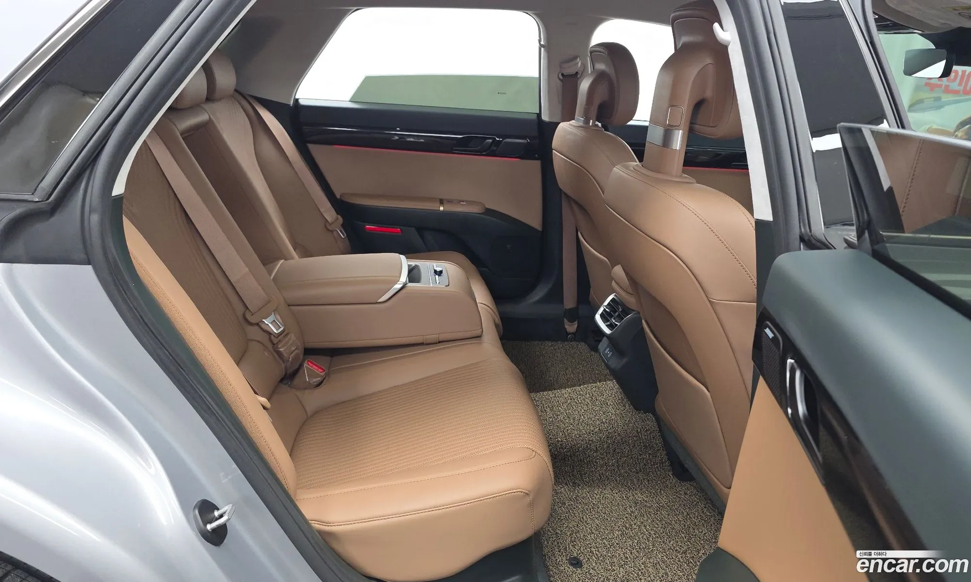 Hyundai Grandeur Hybrid 2023 — 16