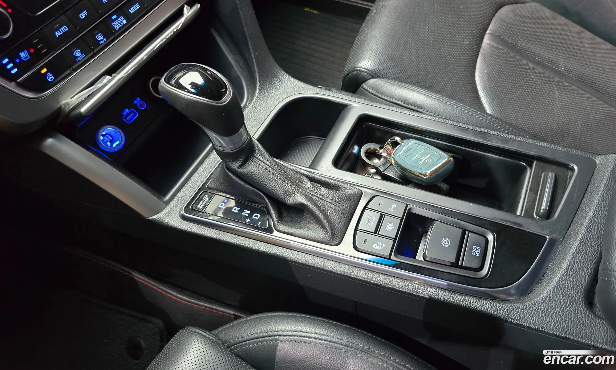 Hyundai LF Sonata Hybrid 2017 — 28