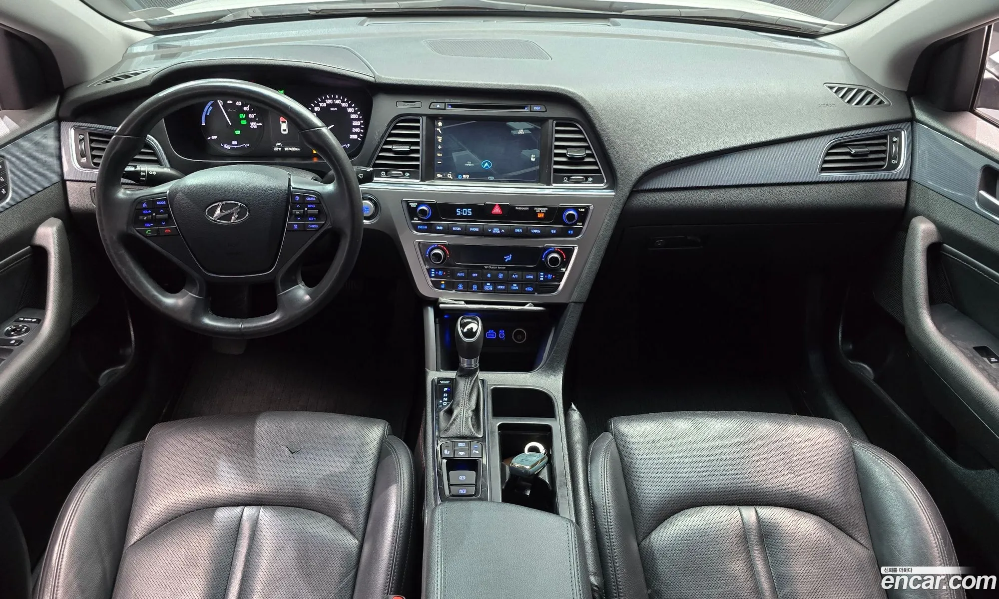Hyundai LF Sonata Hybrid 2017 — 25