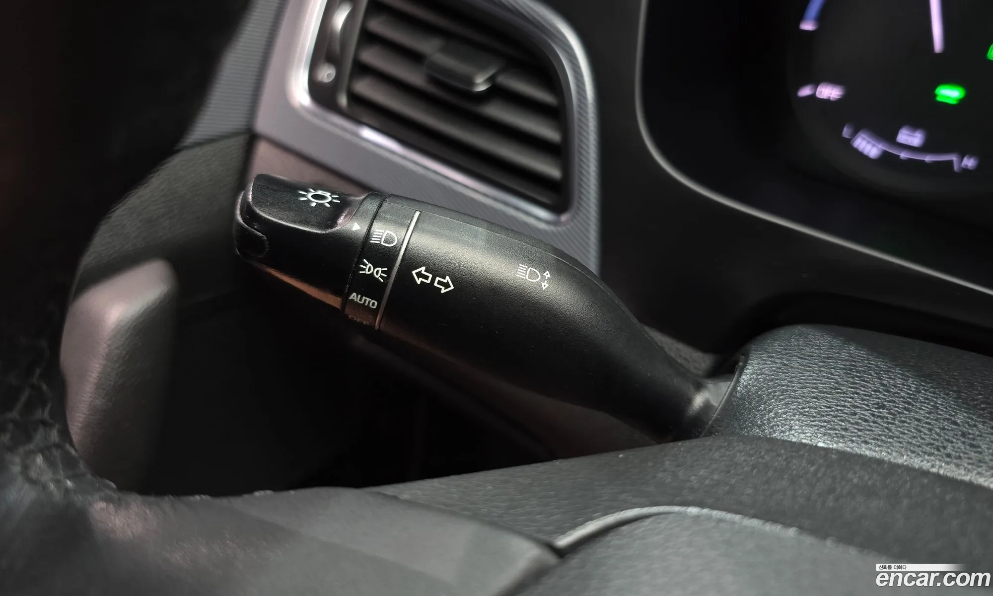 Hyundai LF Sonata Hybrid 2017 — 16