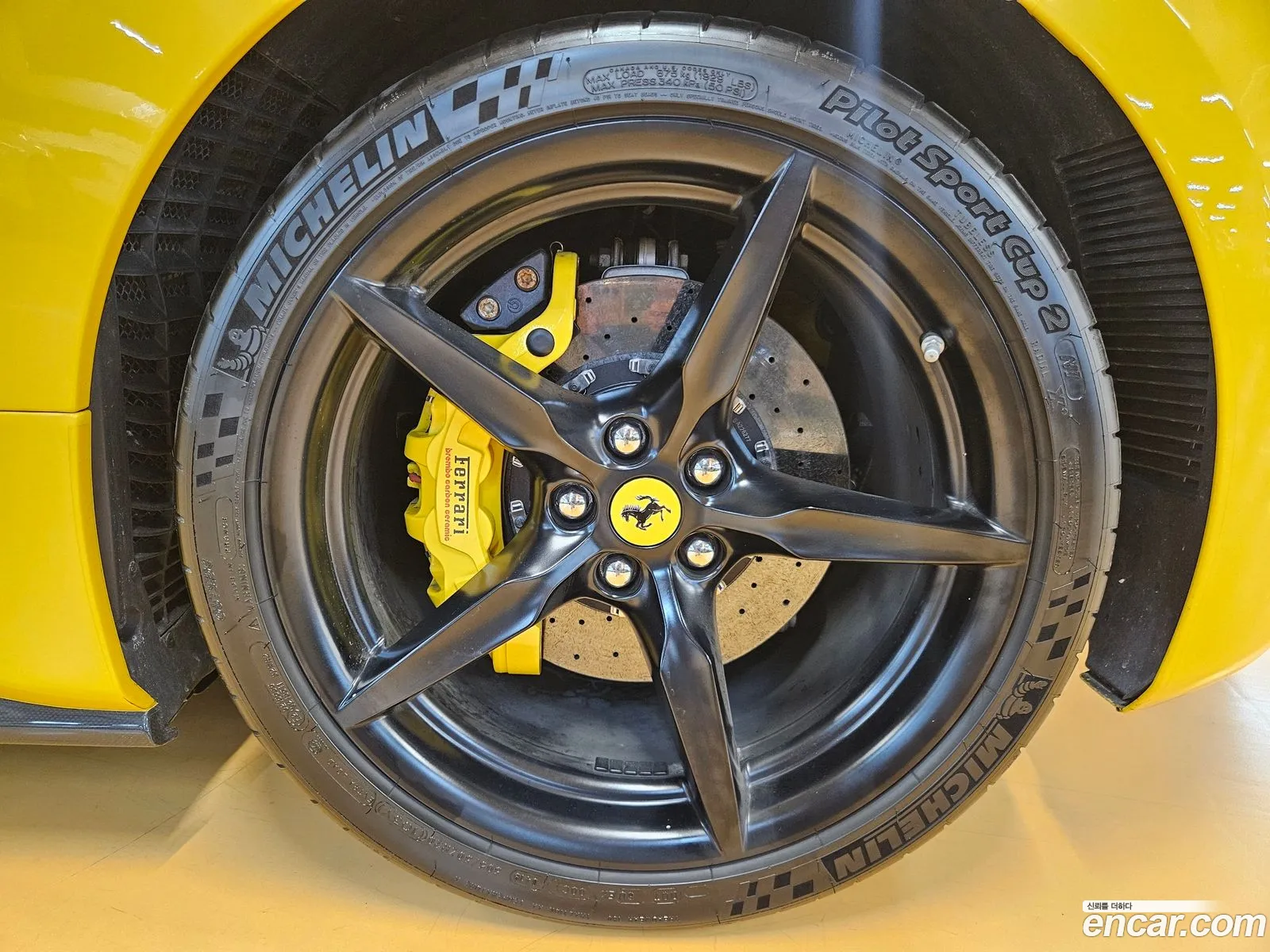 Ferrari 488 GTB 2018 — 17