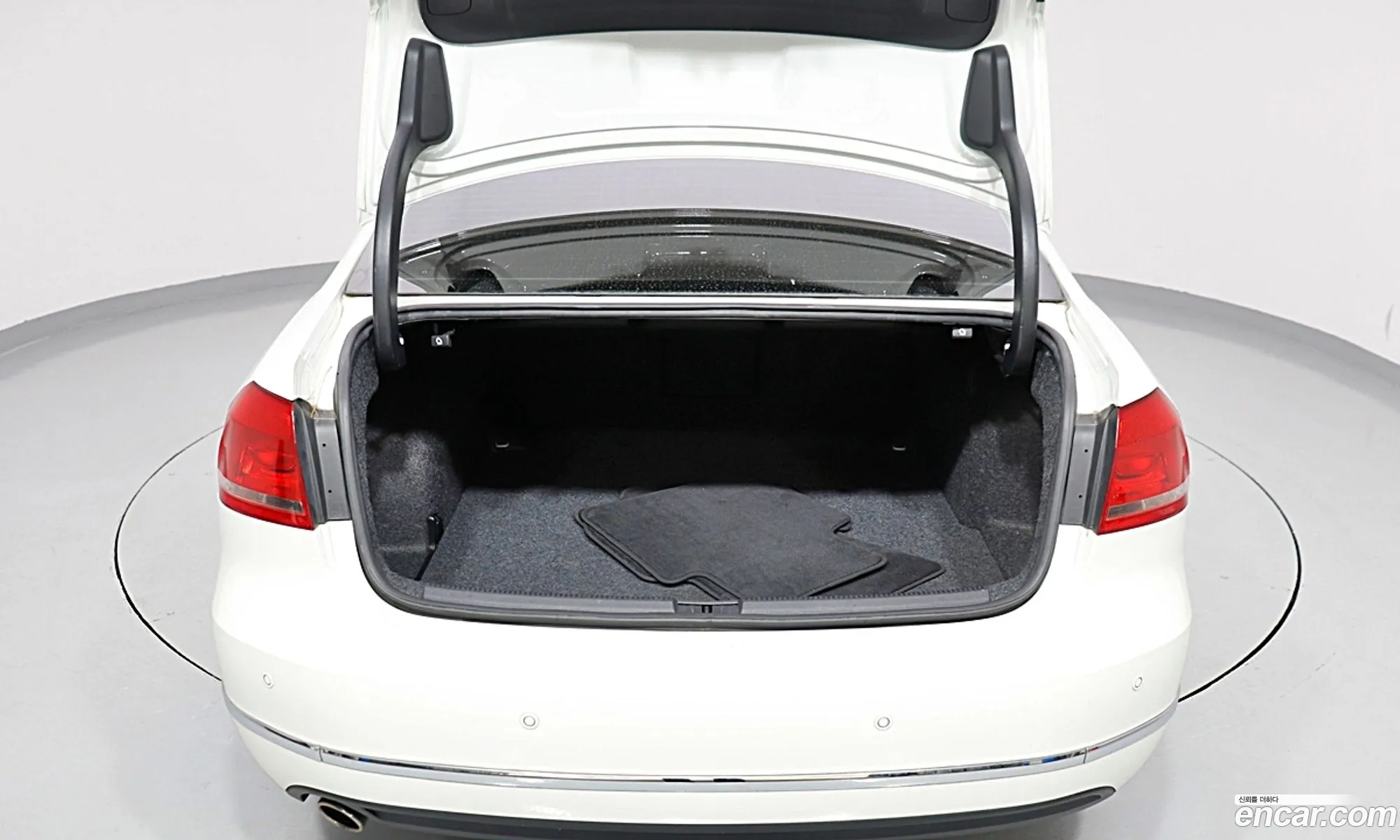 Volkswagen Passat 2015 — 10
