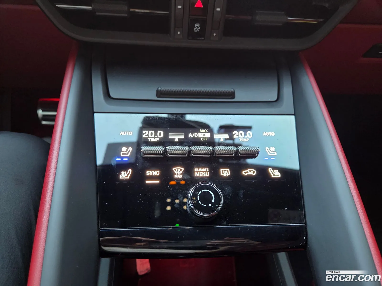 Porsche Macan EV 2025 — 6