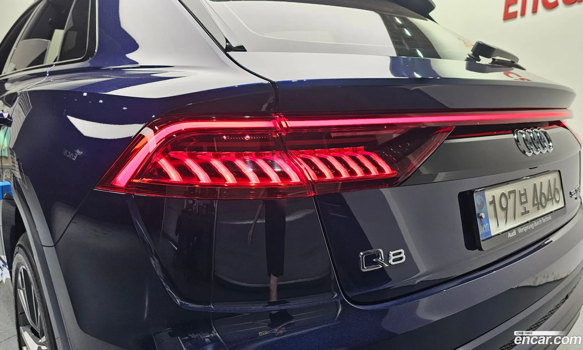 Audi Q8 2022 WAUZZZF18ND027753 — 20