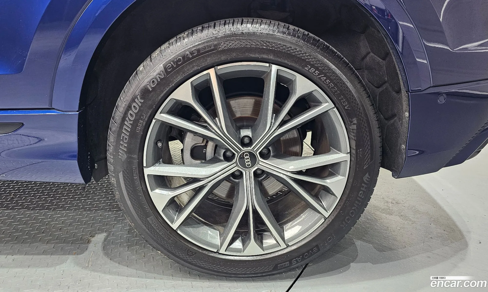 Audi Q8 2022 WAUZZZF18ND027753 — 16