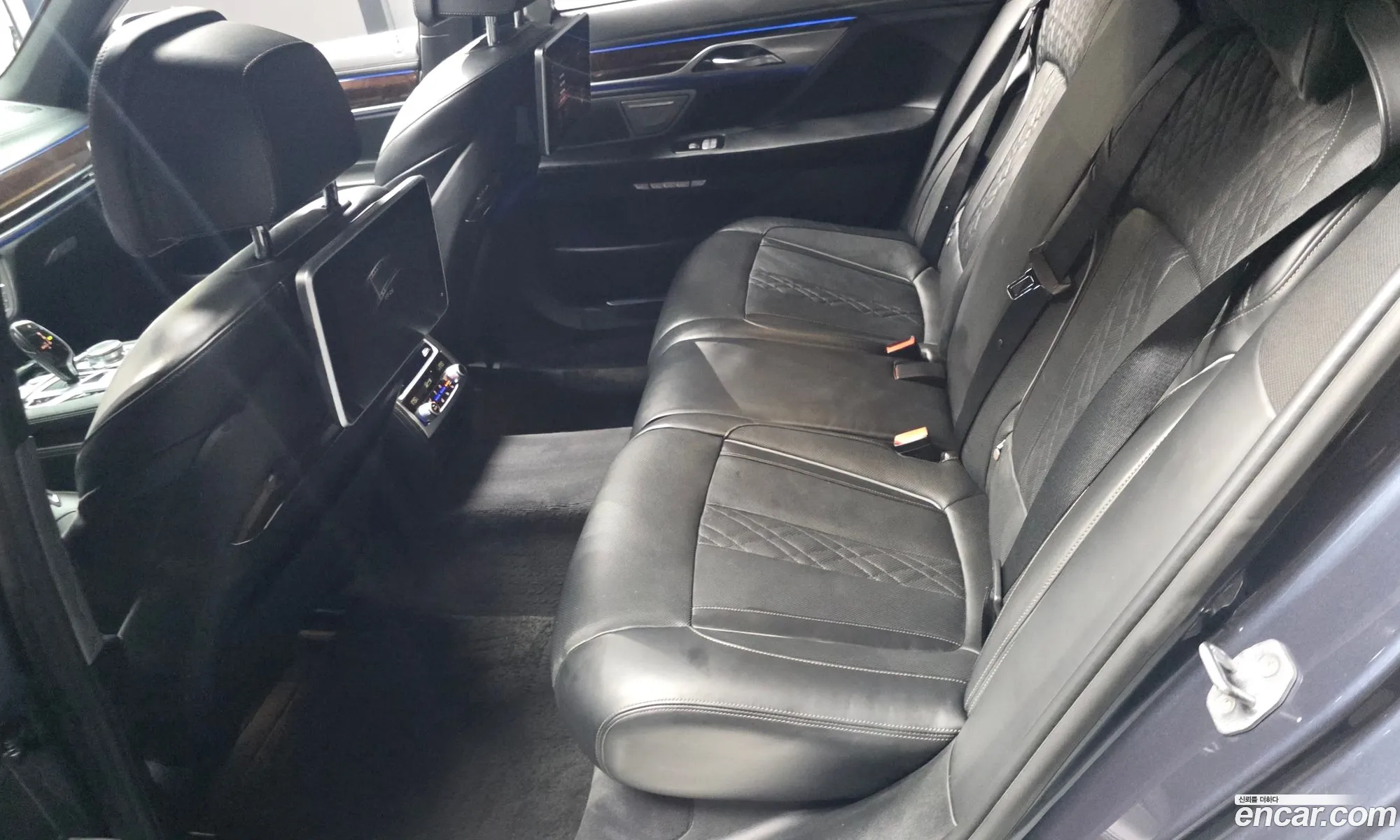 BMW 7 Series 2016 WBA7G610XGG678989 — 12