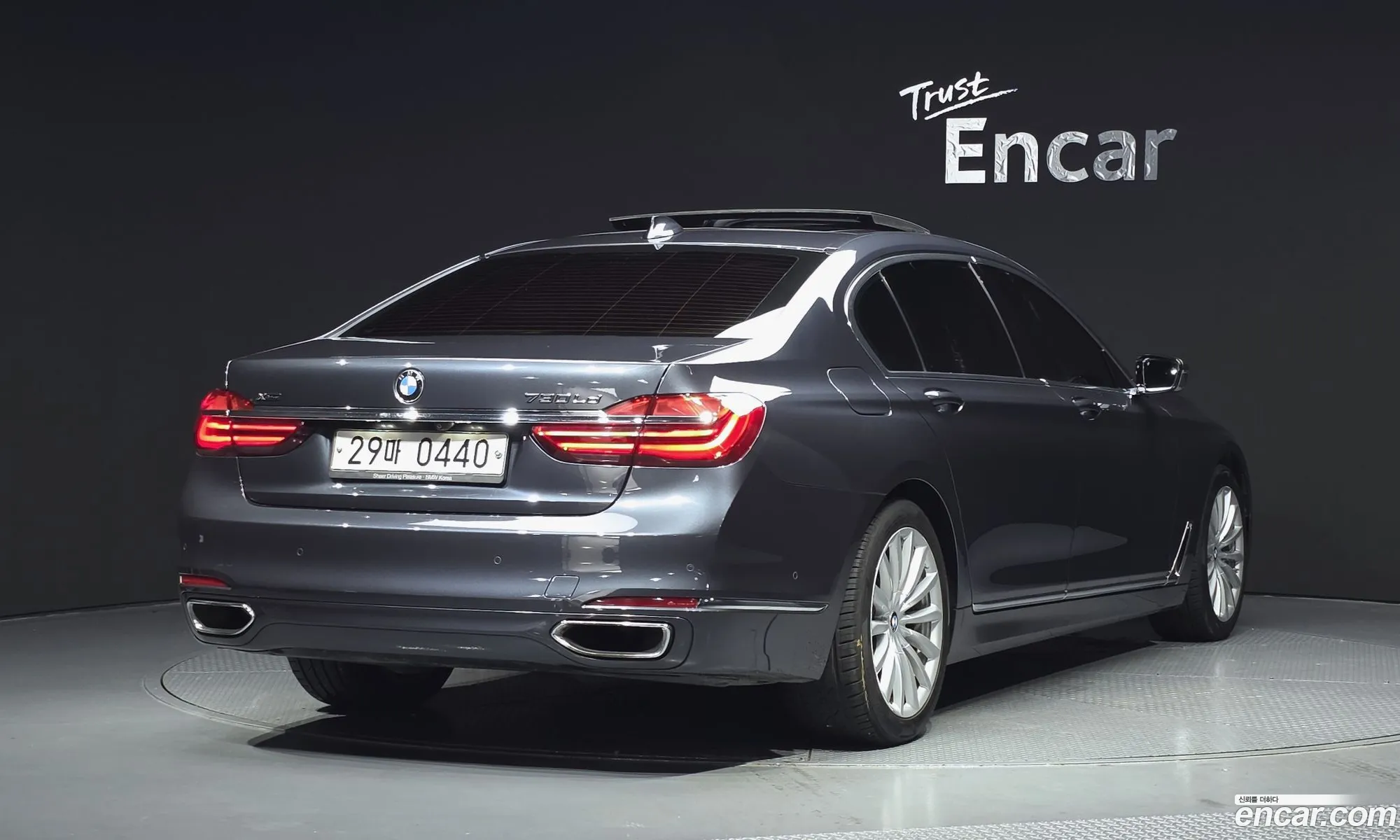 BMW 7 Series 2016 WBA7G610XGG678989 — 2