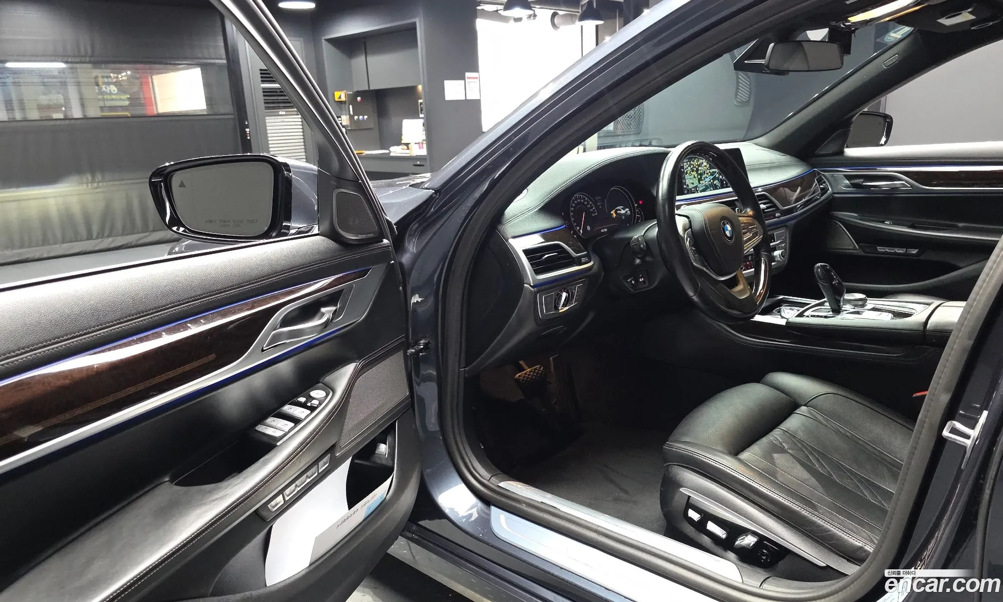 BMW 7 Series 2016 WBA7G610XGG678989 — 10