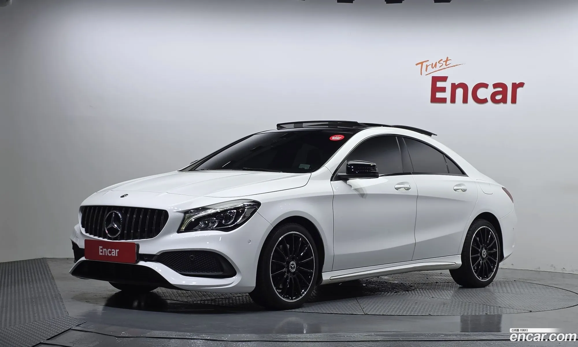 Mercedes-Benz CLA-Class C117 2018 — 15