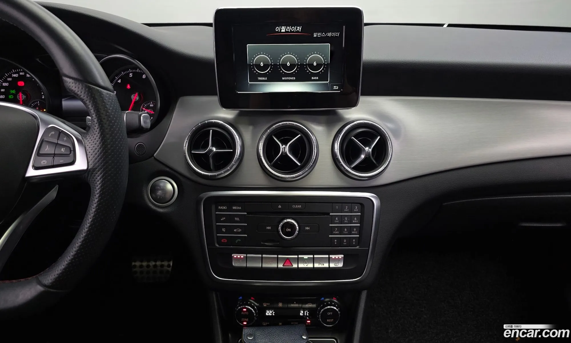 Mercedes-Benz CLA-Class C117 2018 — 31