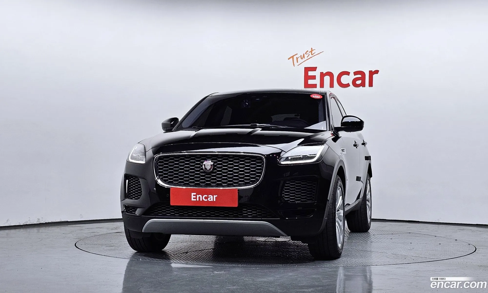Jaguar E-Pace 2018 SADFA2BX5J1Z29064 — 4