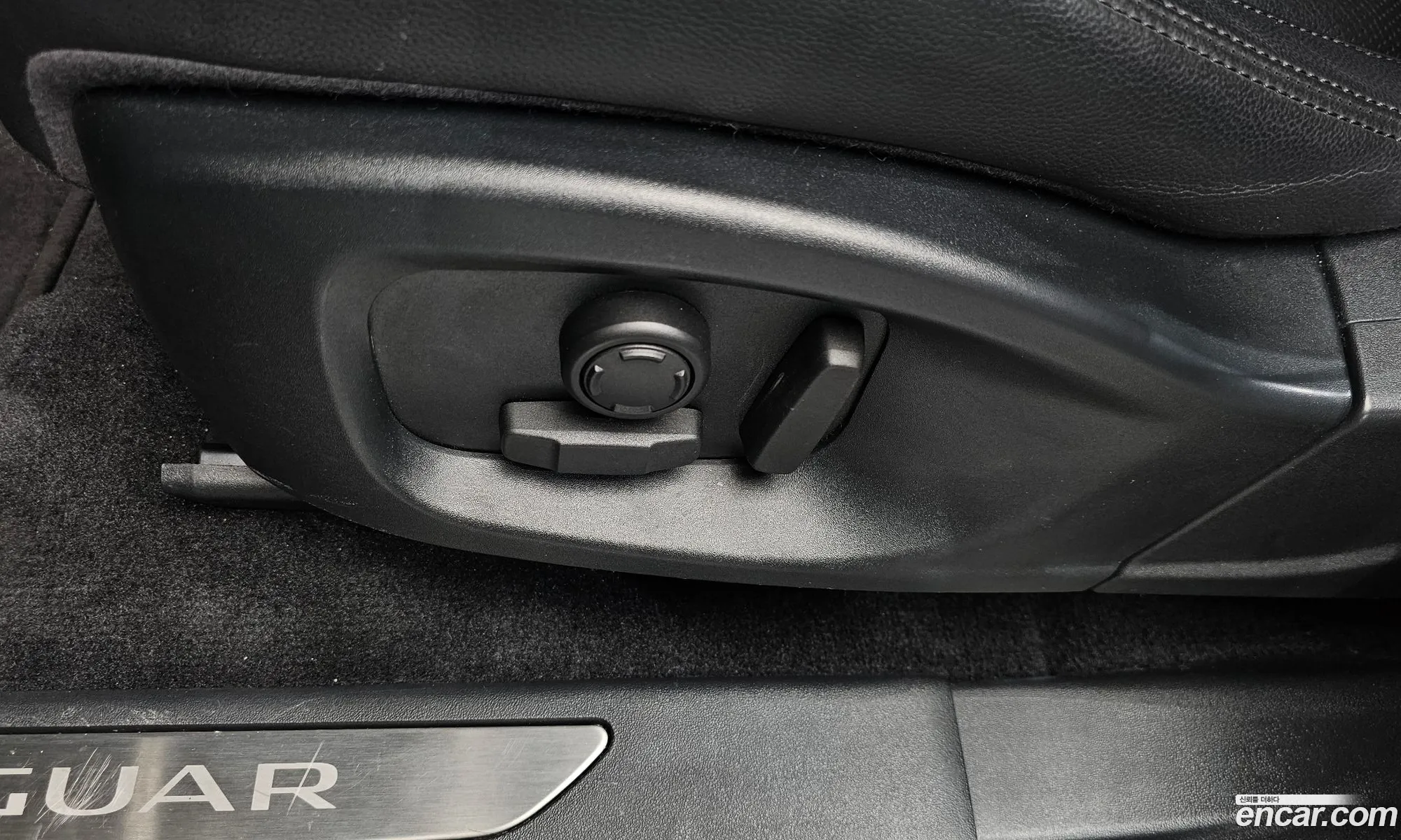 Jaguar E-Pace 2018 SADFA2BX5J1Z29064 — 9