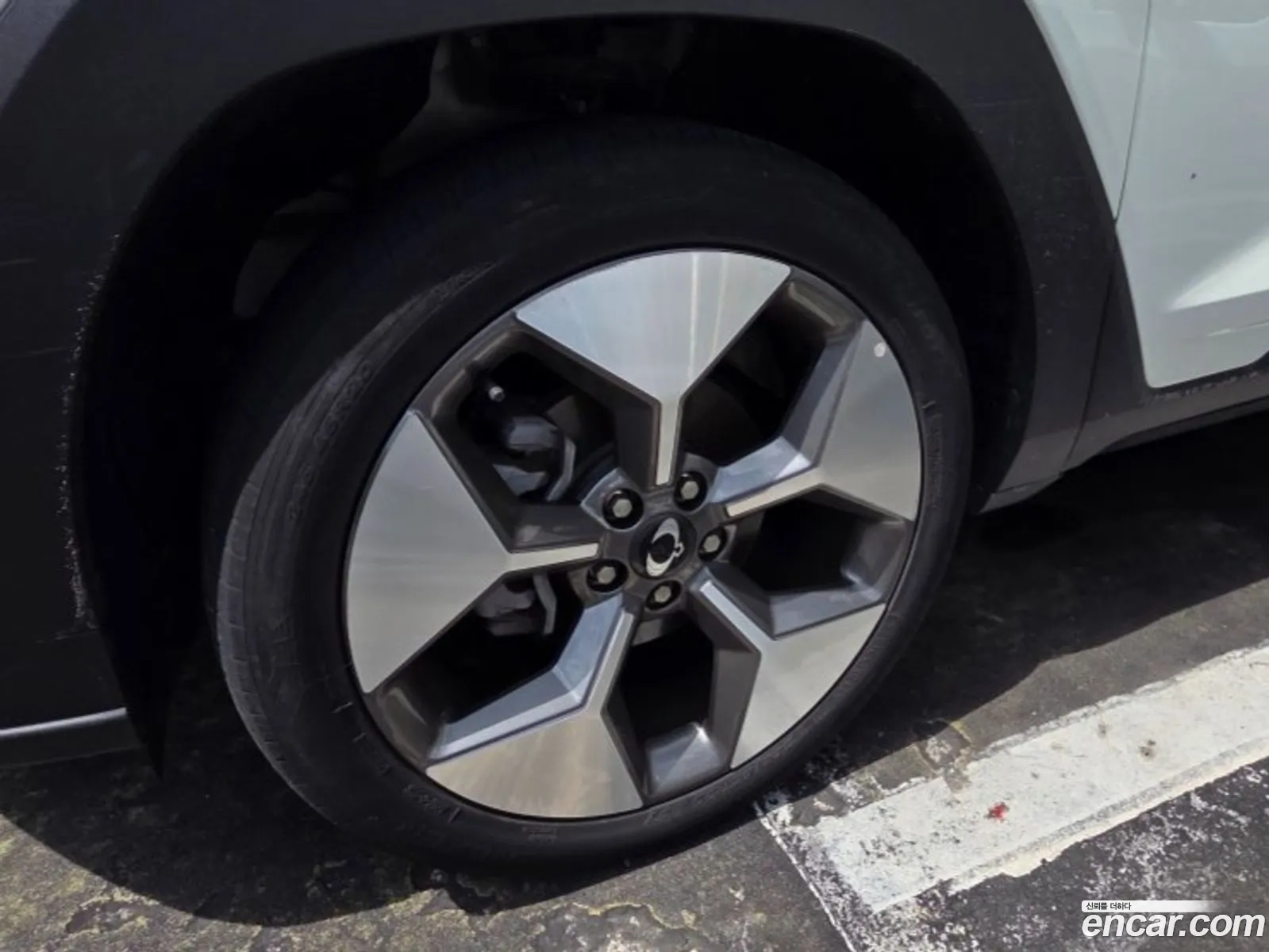 KG Mobility (SsangYong) Torres EVX 2023 — 5