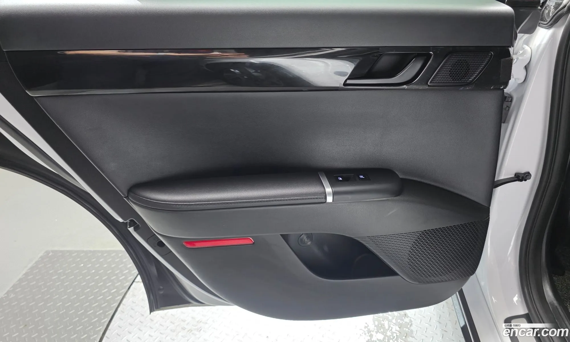 Hyundai Grandeur 2025 — 10