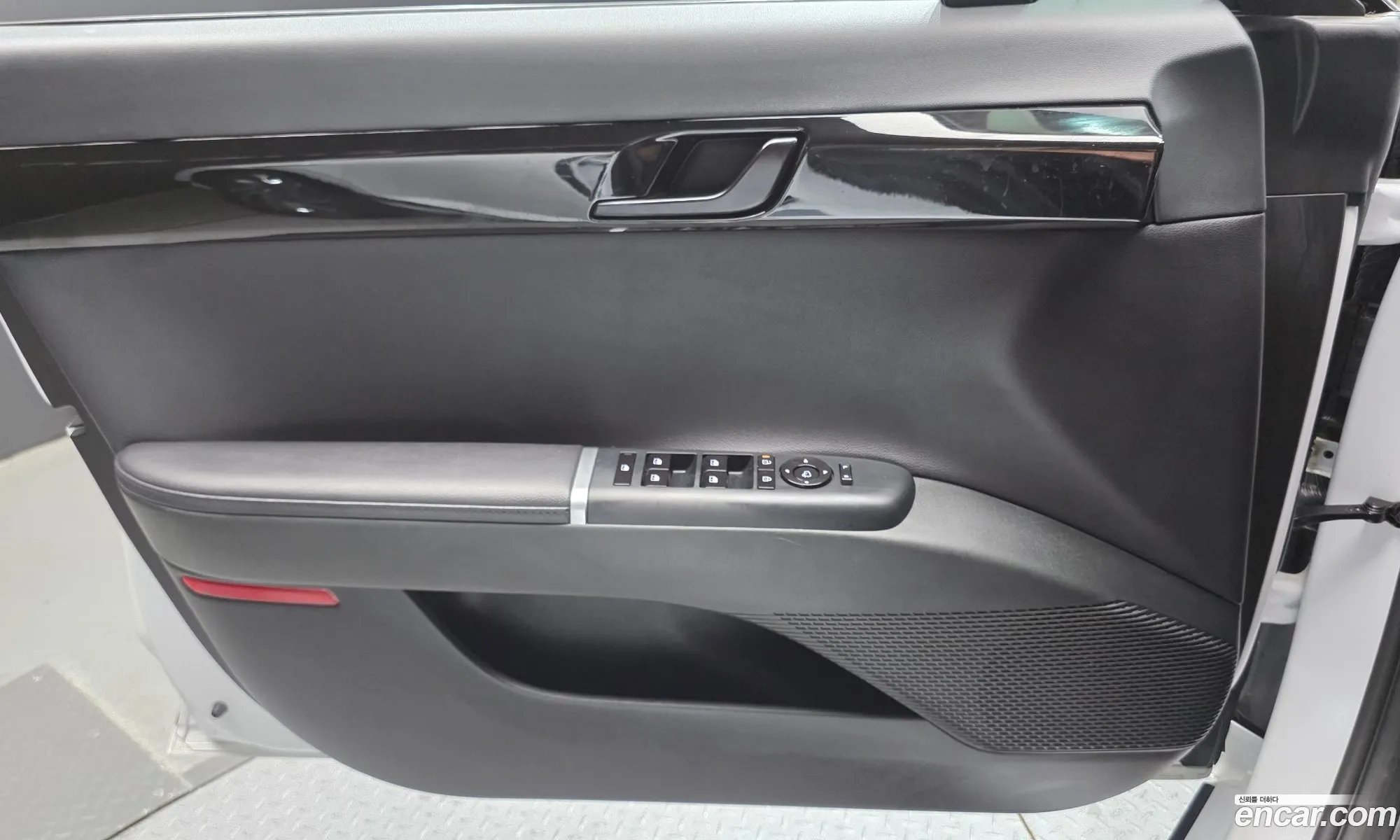Hyundai Grandeur 2025 — 27