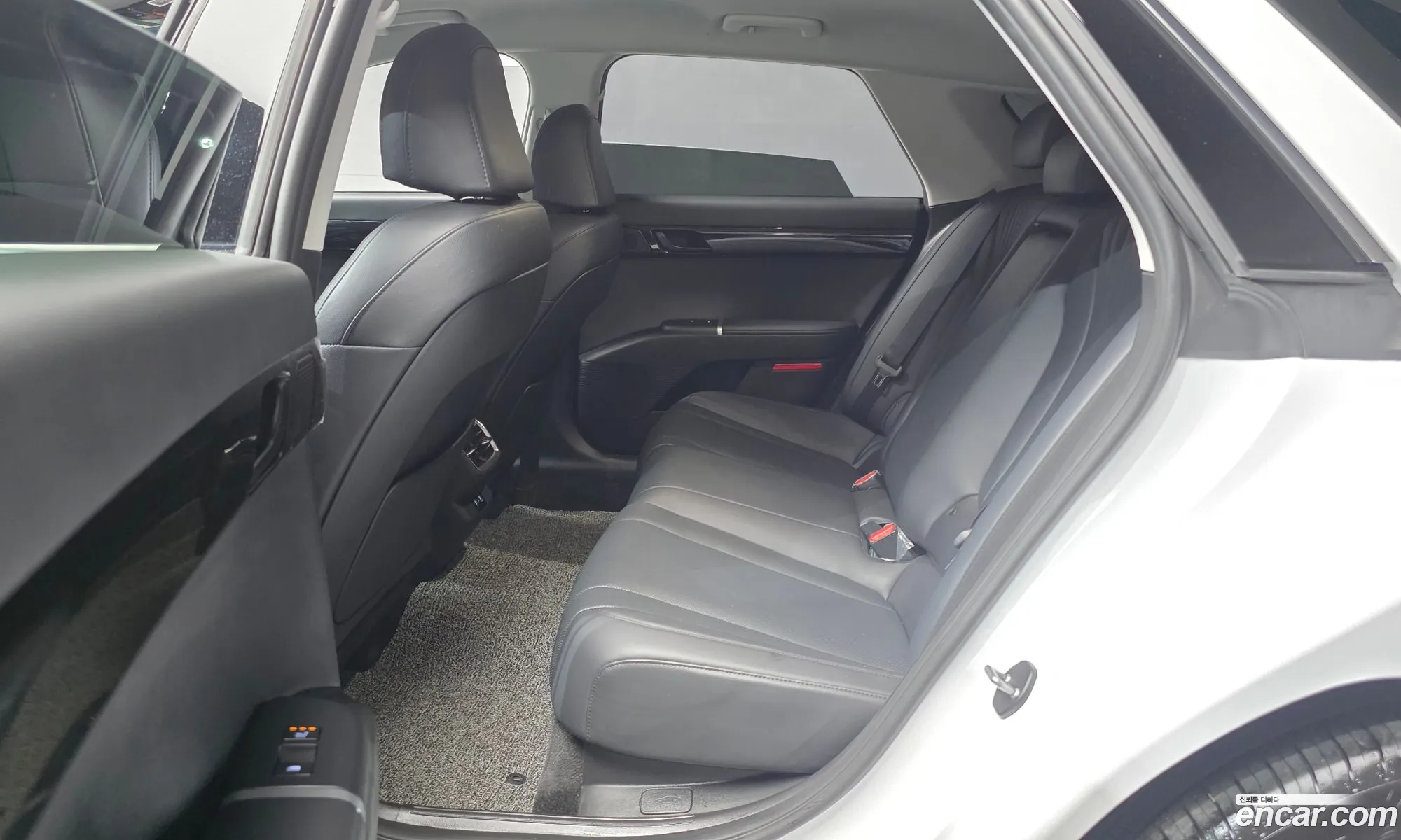Hyundai Grandeur 2025 — 7