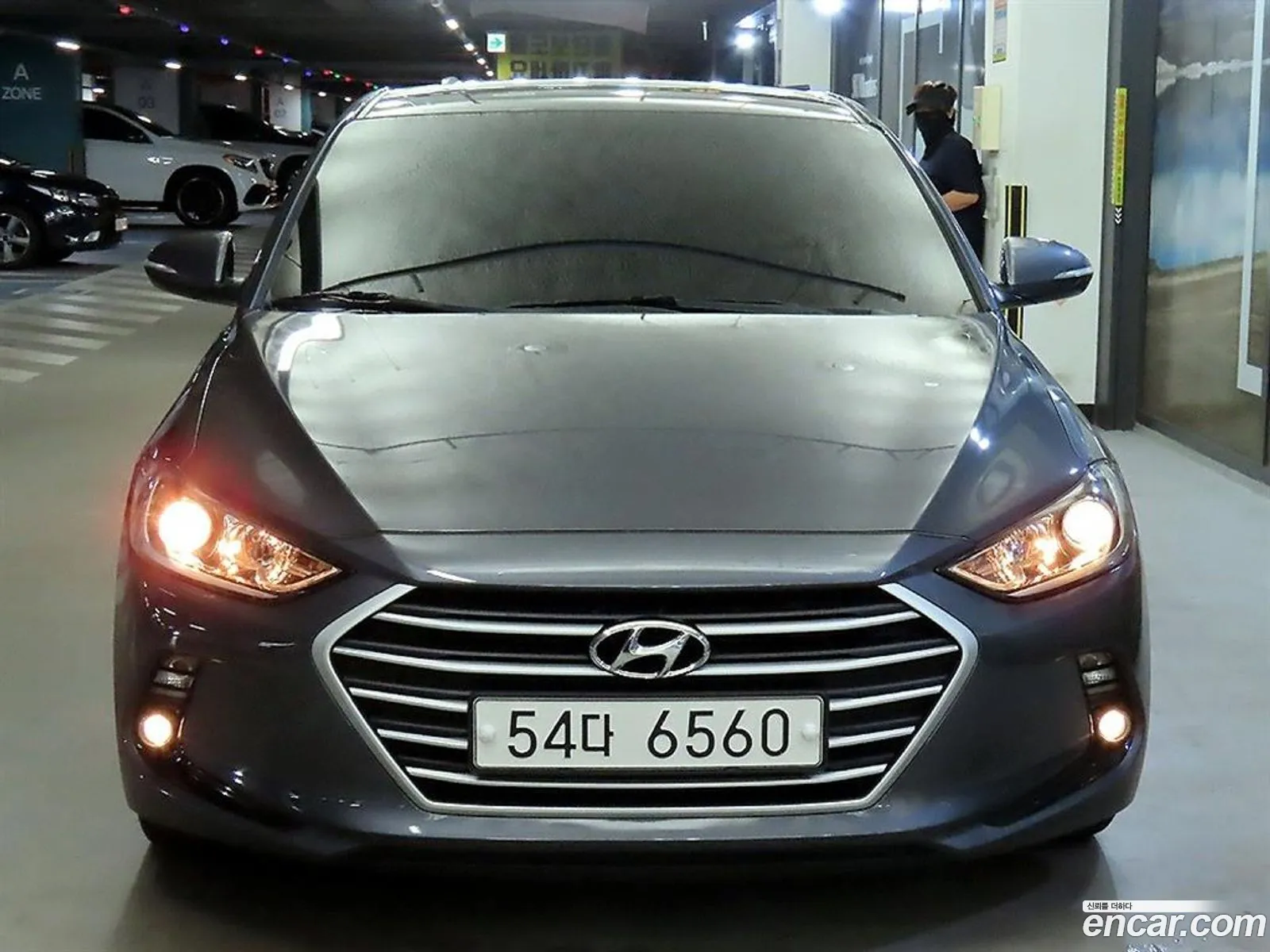 Hyundai Elantra AD 2017 — 9