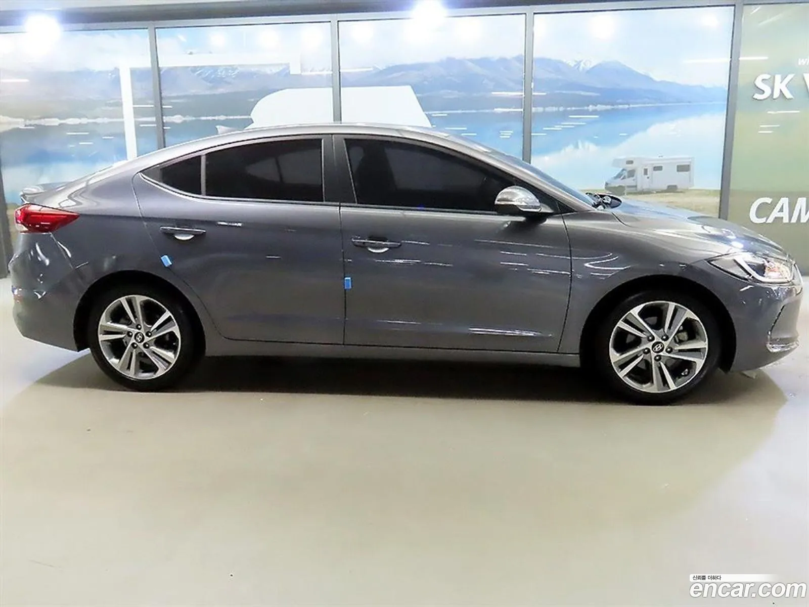 Hyundai Elantra AD 2017 — 6