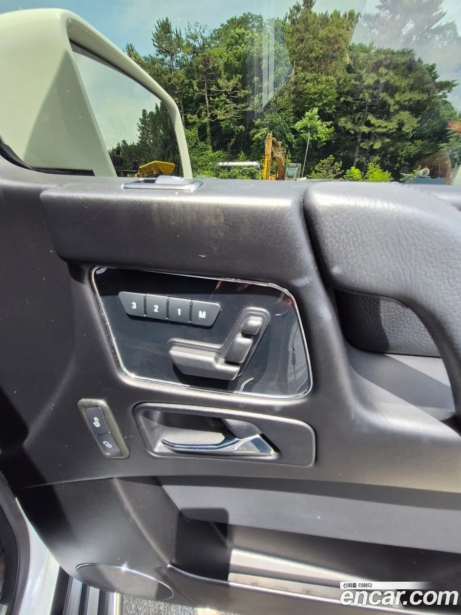 Mercedes-Benz G-Class W463 2017 — 18