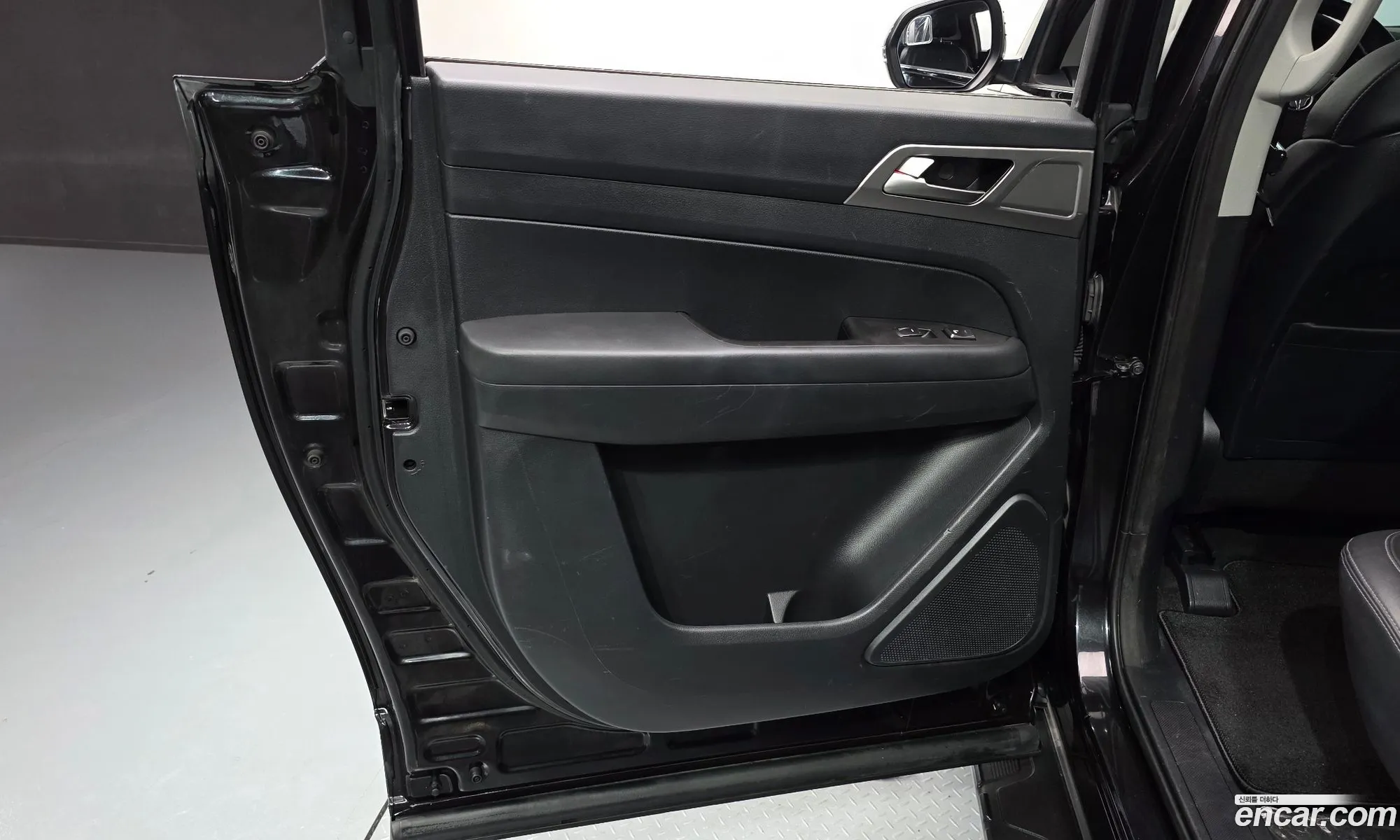 KG Mobility (SsangYong) Rexton Sports 2018 — 18