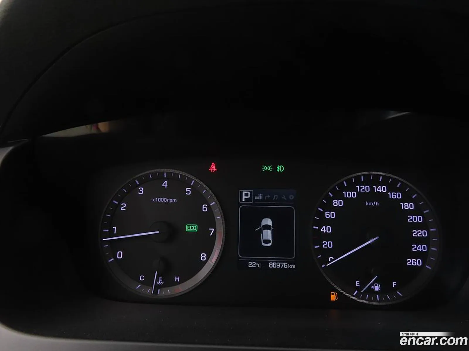 Hyundai LF Sonata 2016 — 14