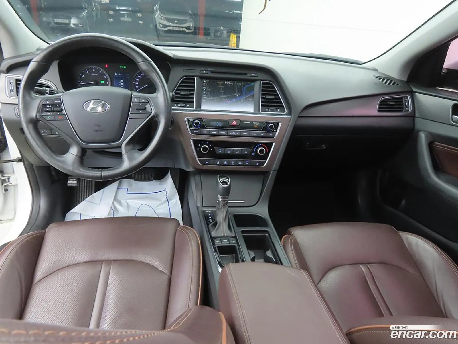 Hyundai LF Sonata 2016 — 18