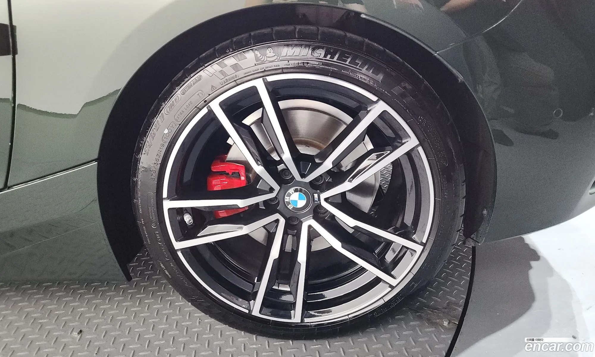 BMW Z4 2024 — 17