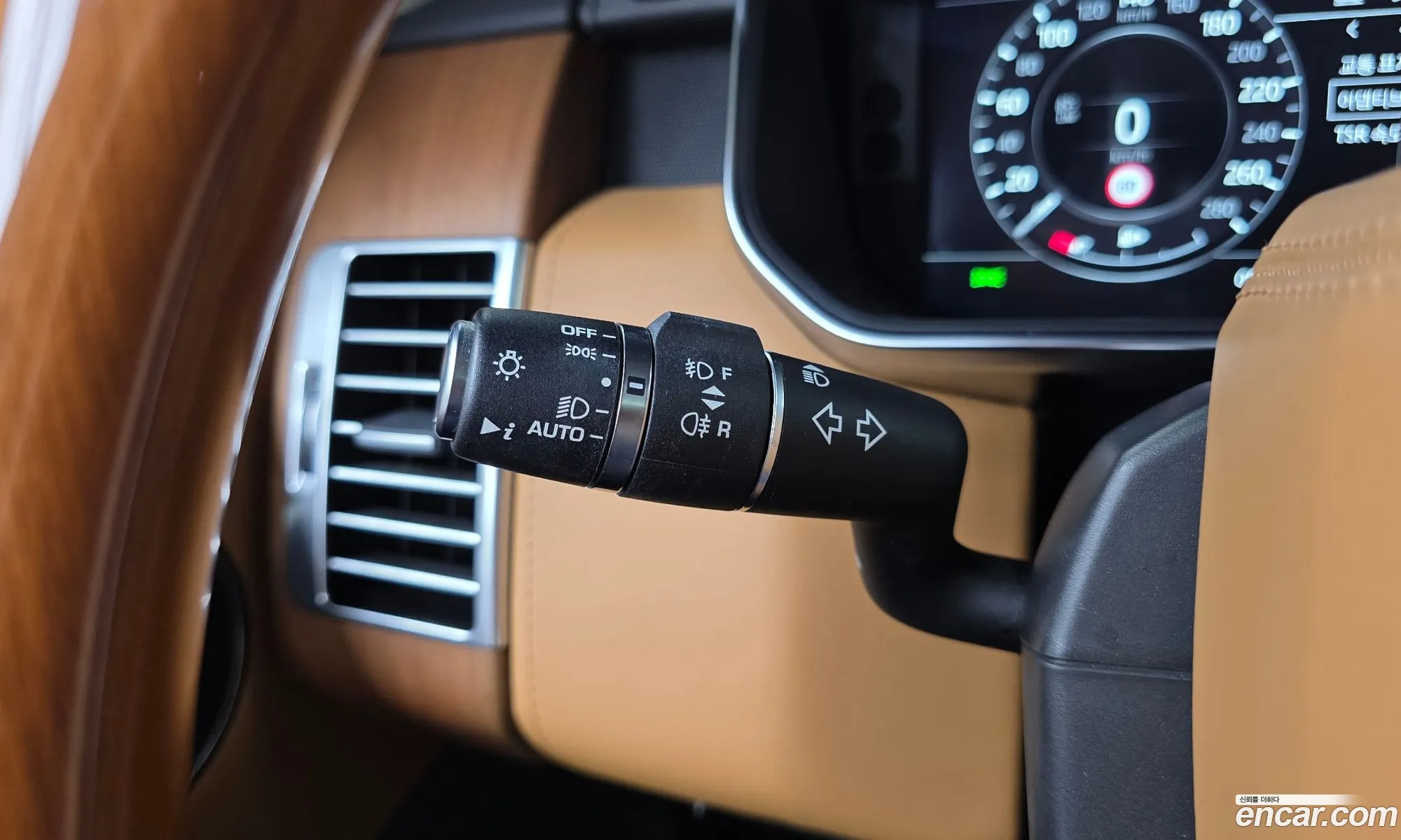 Land Rover Range Rover 2021 SALGA2BE3MA448533 — 12