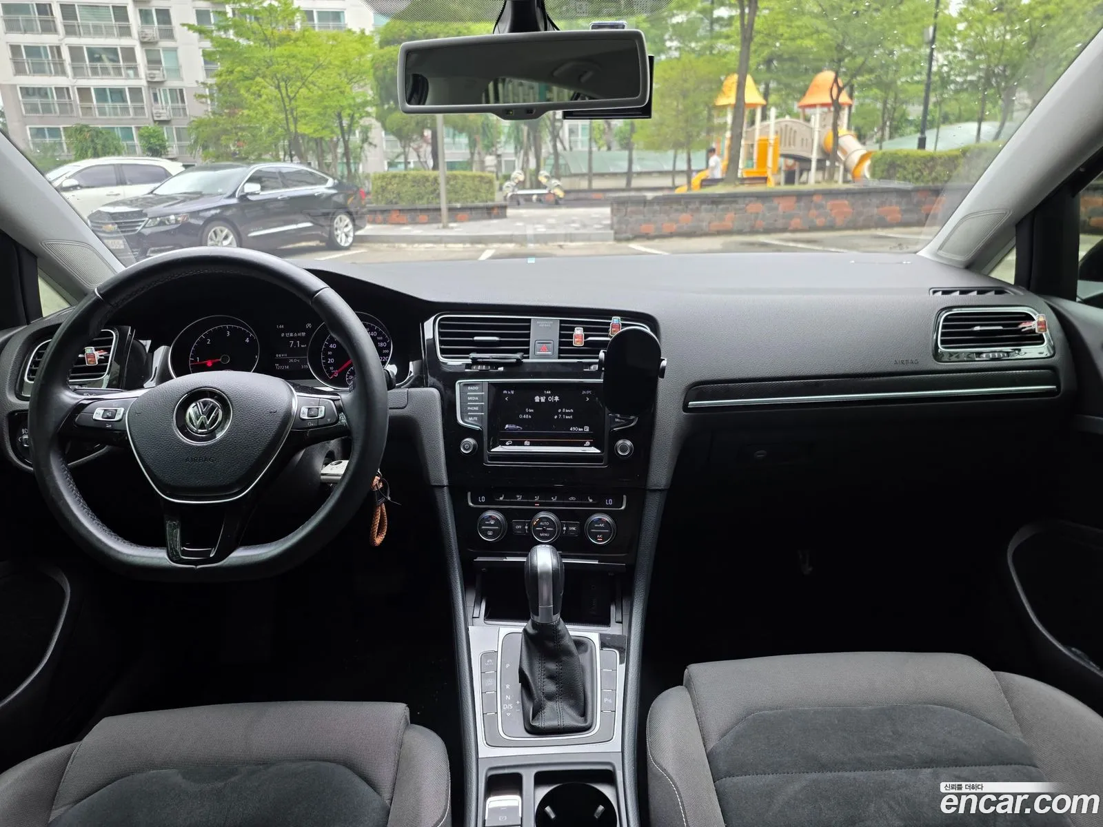 Volkswagen Golf 7th Gen 2015 — 16