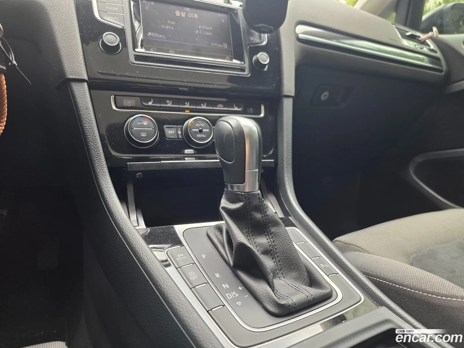 Volkswagen Golf 7th Gen 2015 — 15