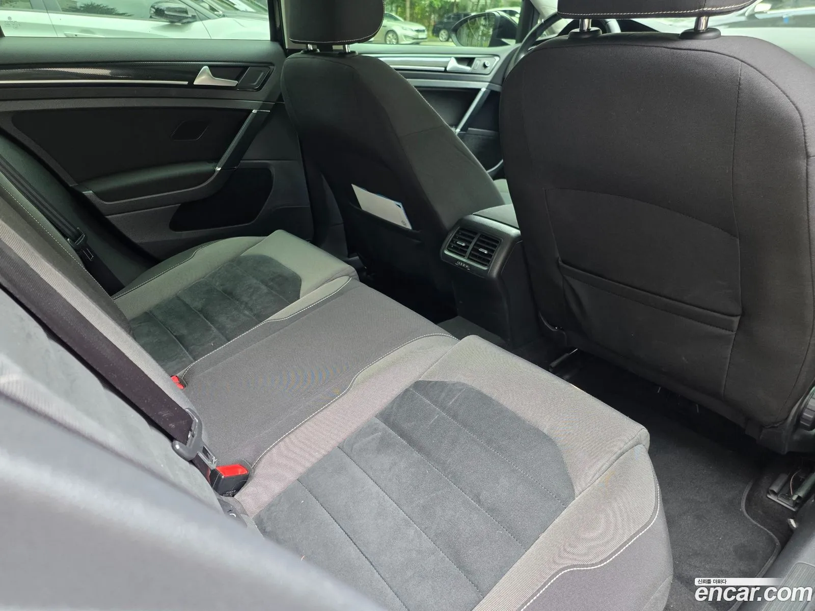 Volkswagen Golf 7th Gen 2015 — 10