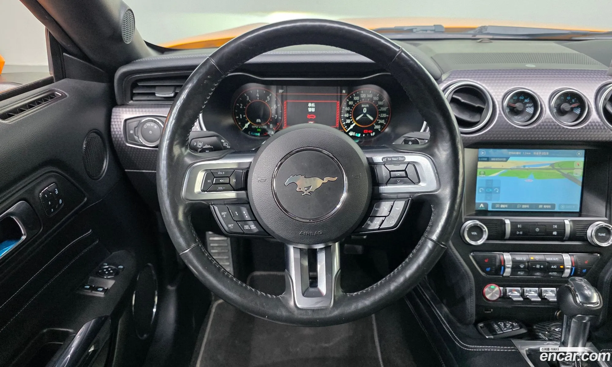 Ford Mustang 2019 1FA6P8CF9K5165612 — 24