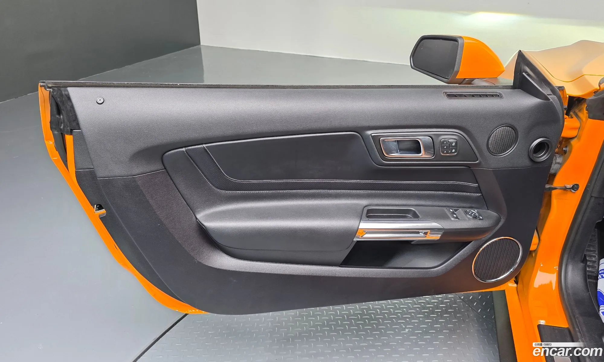 Ford Mustang 2019 1FA6P8CF9K5165612 — 25