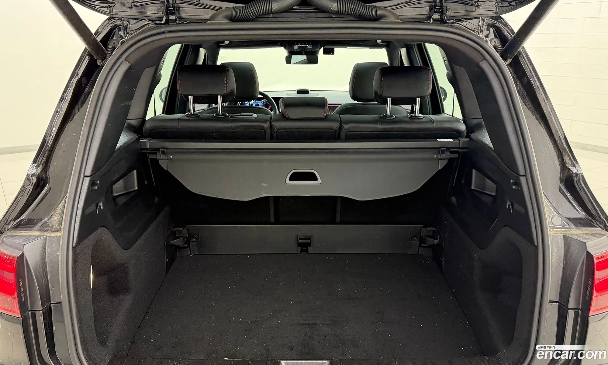 Mercedes-Benz GLB-Class X247 2025 — 9